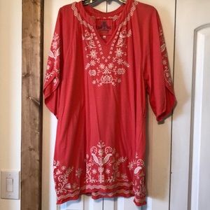Coral knit tunic